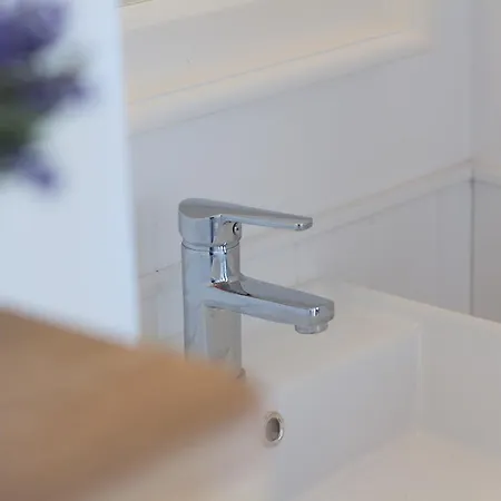 The Carpenter's Boutique Apartment *