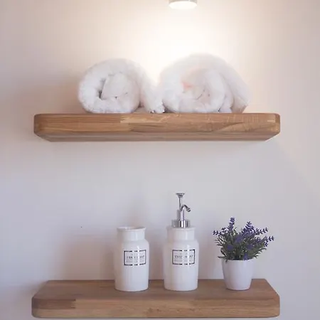 The Carpenter's Boutique * 马尔韦利亚